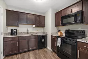 200 Manville Hill Rd, Cumberland, RI 02864 - Photo 3