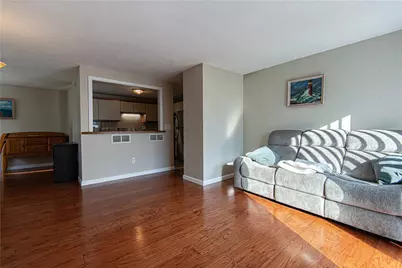 351 New London Avenue #408, Warwick, RI 02886 - Photo 5
