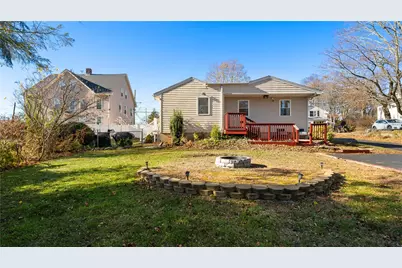 16 Eastman Street, Warwick, RI 02886 - Photo 23