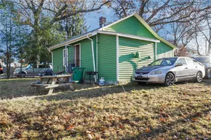 355 Church Ave, Warwick, RI 02889 - Photo 7