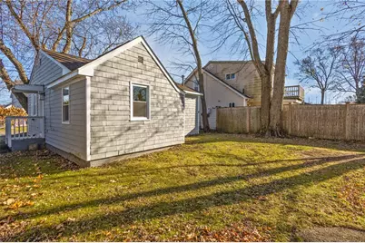 19 Curtis Street, Warwick, RI 02889 - Photo 3