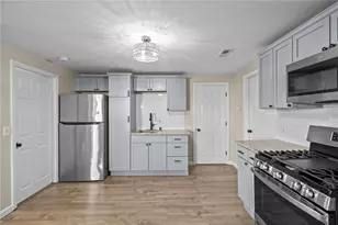 19 Curtis St, Warwick, RI 02889 - Photo 13