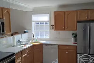 95 Rowley St, Providence, RI 02908 - Photo 37