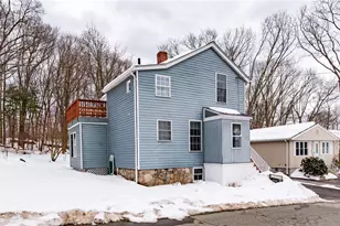 95 Rowley St, Providence, RI 02908 - Photo 31