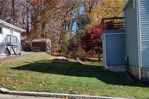 95 Rowley St, Providence, RI 02908 - Photo 3