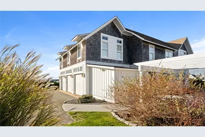 3 Doris Terrace, Newport, RI 02840 - Photo 9