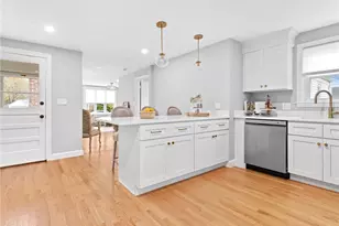 41 Drake Rd, Warwick, RI 02888 - Photo 3