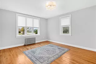 41 Drake Rd, Warwick, RI 02888 - Photo 17