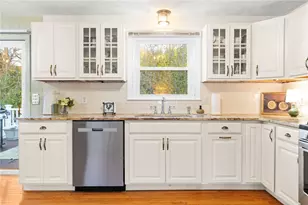 25 Fawn Ln, West Warwick, RI 02893 - Photo 11