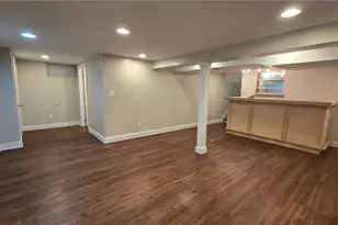 7 Eliza St, Providence, RI 02909 - Photo 17