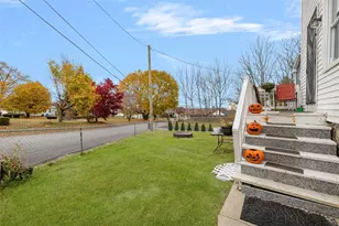 156 Yeoman Ave, Cranston, RI 02920 - Photo 33