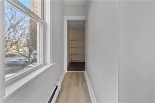 18 Winsor St, Providence, RI 02908 - Photo 21