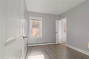 18 Winsor St, Providence, RI 02908 - Photo 23