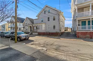18 Winsor St, Providence, RI 02908 - Photo 1