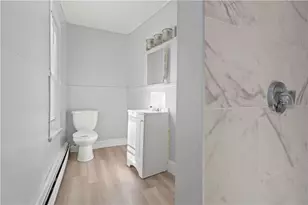 18 Winsor St, Providence, RI 02908 - Photo 25