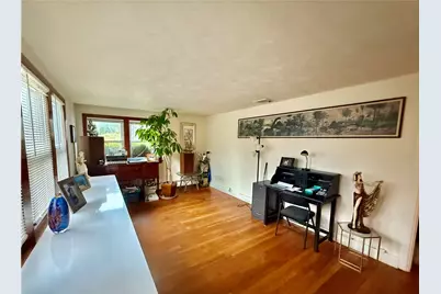 85 Hilton Avenue, East Providence, RI 02915 - Photo 9