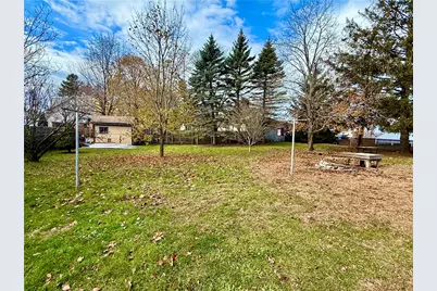 85 Hilton Avenue, East Providence, RI 02915 - Photo 5