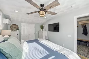 107 Glenwood Dr, Warwick, RI 02889 - Photo 13