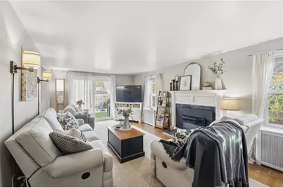 107 Glenwood Drive, Warwick, RI 02889 - Photo 9