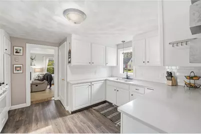 107 Glenwood Drive, Warwick, RI 02889 - Photo 3