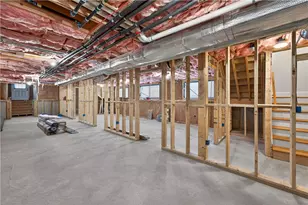 136 Houston St, Providence, RI 02905 - Photo 31