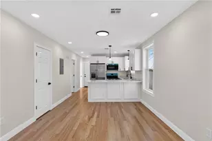 136 Houston St, Providence, RI 02905 - Photo 17