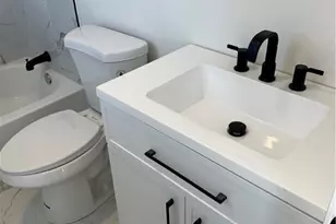 136 Houston St, Providence, RI 02905 - Photo 13