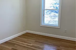 136 Houston St, Providence, RI 02905 - Photo 9