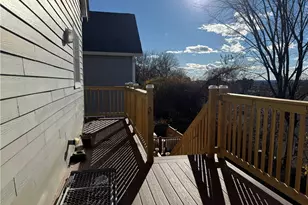 40 Tecumseh St, Providence, RI 02906 - Photo 27