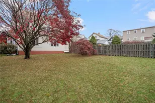 18 Allendale Ave, North Providence, RI 02911 - Photo 25