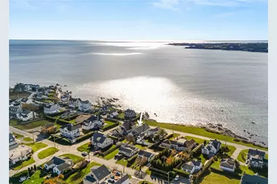 112 Esplanade, Middletown, RI 02842 - Photo 3