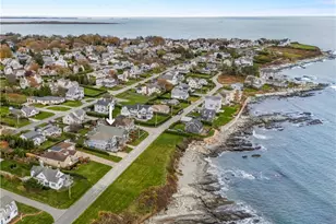 112 Esplanade, Middletown, RI 02842 - Photo 37