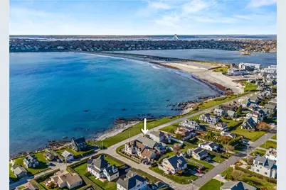 112 Esplanade, Middletown, RI 02842 - Photo 33