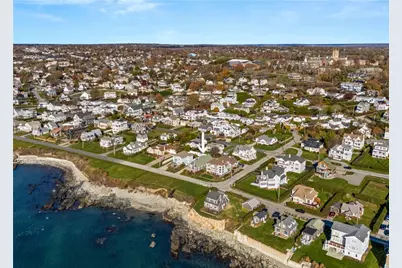 112 Esplanade, Middletown, RI 02842 - Photo 35