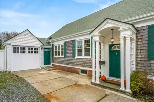 112 Esplanade, Middletown, RI 02842 - Photo 31