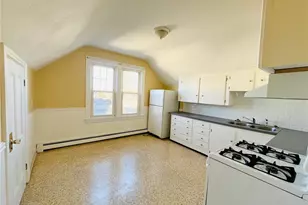 1574 Cranston St, Cranston, RI 02920 - Photo 11