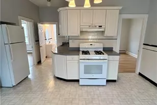 12 Fortini St, Cranston, RI 02920 - Photo 3