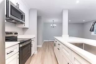 17 Apache Dr, Westerly, RI 02891 - Photo 3