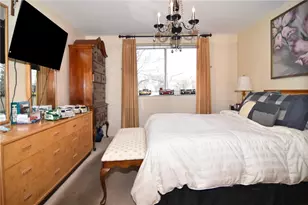 201 Hoffman Ave, Cranston, RI 02920 - Photo 13