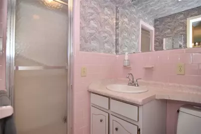 201 Hoffman Avenue #19, Cranston, RI 02920 - Photo 15