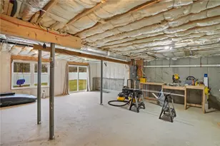 275 E Shore Dr, Coventry, RI 02816 - Photo 25