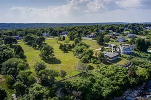 727 Boston Neck Rd, Narragansett, RI 02882 - Photo 17