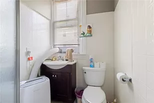 134 Duke St, East Greenwich, RI 02818 - Photo 35