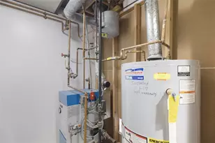 95 Amy Dr, Cranston, RI 02921 - Photo 27