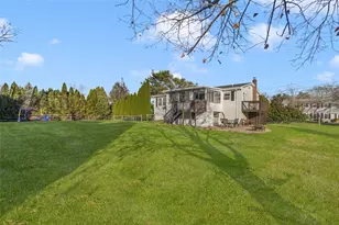 95 Amy Dr, Cranston, RI 02921 - Photo 43