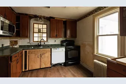 46 Roslyn Avenue, Cranston, RI 02910 - Photo 7