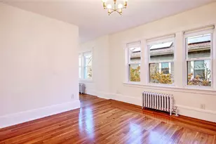 127 Evergreen St, Providence, RI 02906 - Photo 9