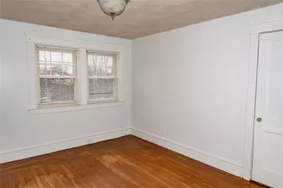 260 Grosvenor Avenue, East Providence, RI 02914 - Photo 29