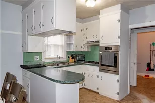 260 Grosvenor Ave, East Providence, RI 02914 - Photo 13