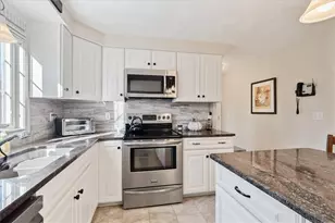 26 Scituate Farms Dr, Cranston, RI 02921 - Photo 7